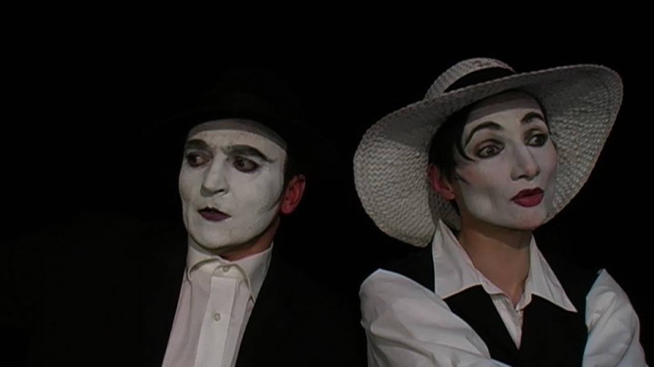 Cest la Vie, Pantomime Show